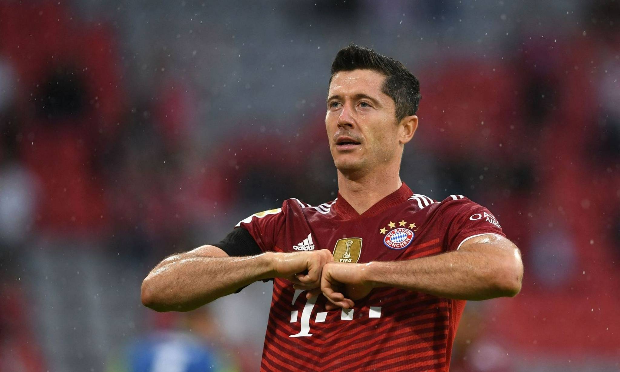 关于拜仁慕尼黑射手火力全开,莱万助攻的信息 关于拜仁慕尼黑射手火力全开,莱万助攻的信息