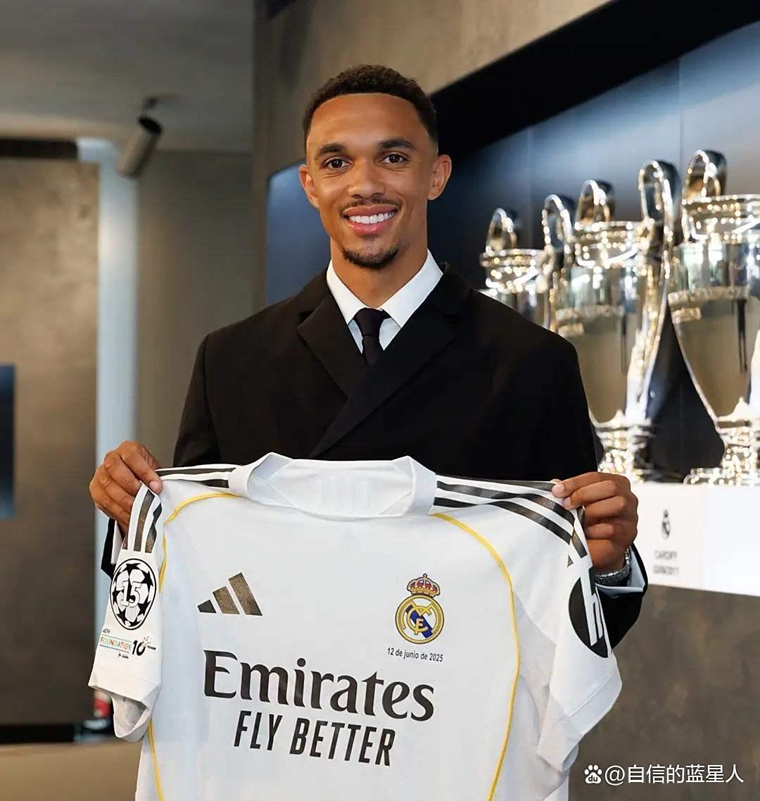 米乐官网-包含新赛季交易市场动荡，多名球员传出意向转会，球迷关注度高的词条